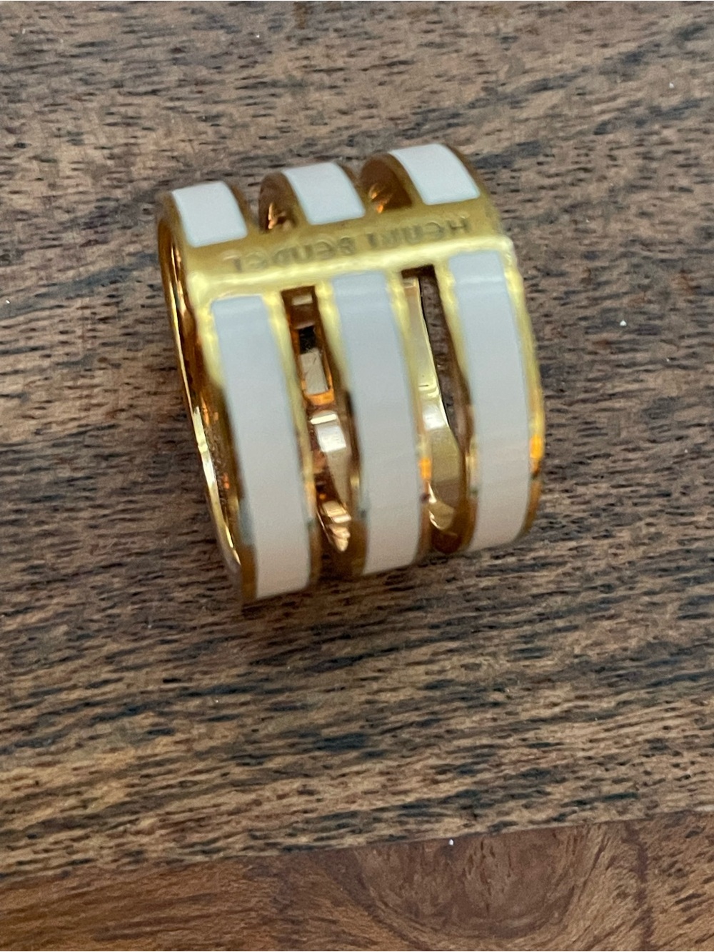 HENRI BENDEL Pink Enamel On Gold Tone Metal Ring Size 8 - Picture 5 of 8